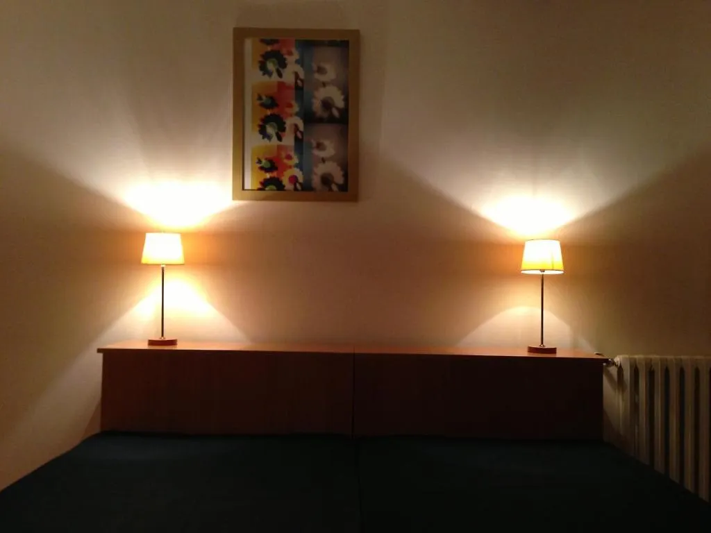 Spru Lisbon Summer Accommodation Hostal